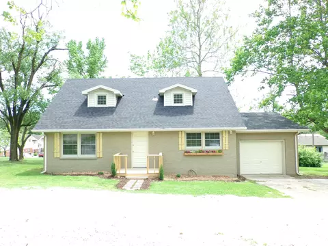 134 E Hubble Dr, Marshfield, MO 65706 photo 1