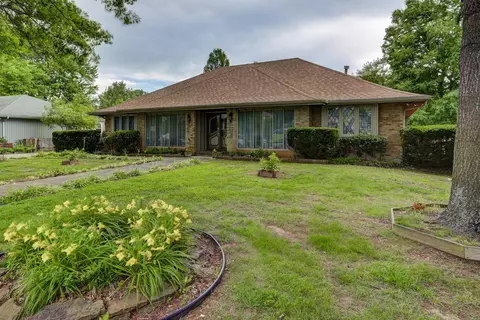 3046 S Marlan Ave, Springfield, MO 65804 photo 1