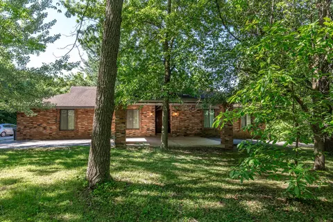 2510 N Fort Ave, Springfield, MO 65803 photo 1
