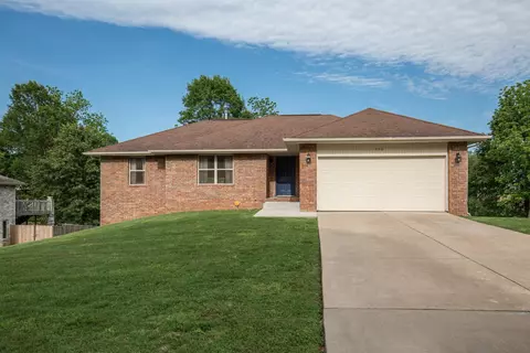 950 S Timbercreek Ave, Springfield, MO 65802 photo 1