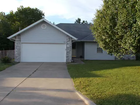 633 E Kings Carriage Blvd, Nixa, MO 65714 photo 1