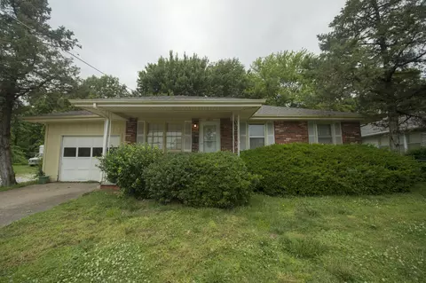 2803 N Campbell Ave, Springfield, MO 65803 photo 1