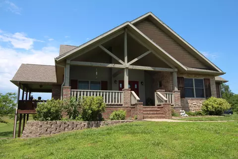 2053 E Riggs Ln, Springfield, MO 65803 photo 1