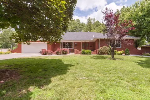 845 Swan St, Springfield, MO 65807 photo 1