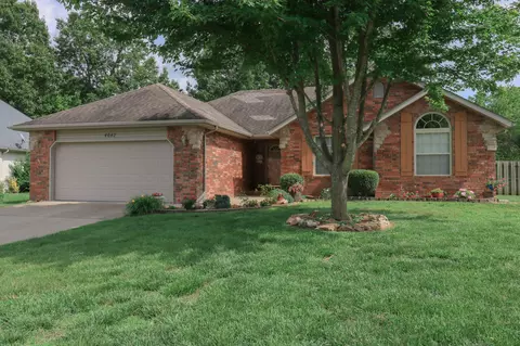4642 Nottingham St, Battlefield, MO 65619 photo 1
