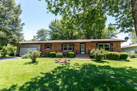 3306 E Gasconade St, Springfield, MO 65804 photo 1