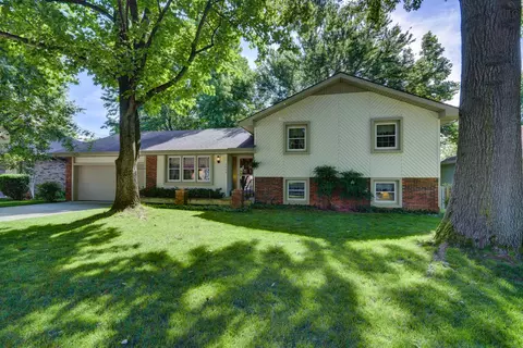 4648 S Roubidoux Pl, Springfield, MO 65804 photo 1