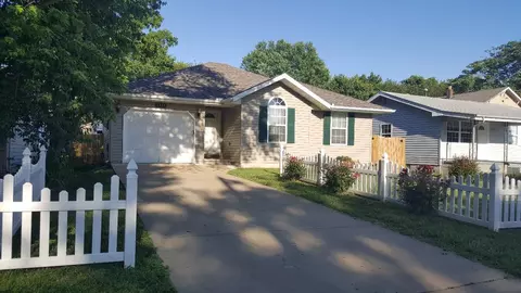 2536 N Pierce Ave, Springfield, MO 65803 photo 1