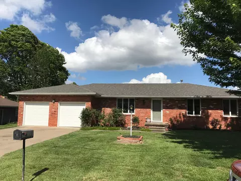 4366 S Meadowlark Dr, Springfield, MO 65810 photo 1
