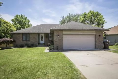 568 E Hillwallen Pl, Nixa, MO 65714 photo 1