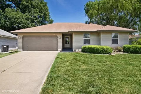 1209 N Golden Ave, Springfield, MO 65802 photo 1