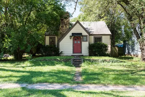1745 W Walnut St, Springfield, MO 65806 photo 1