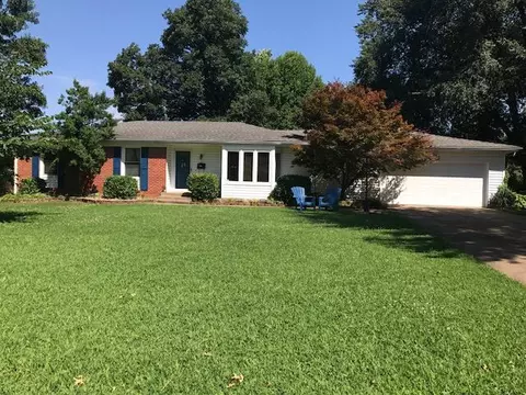 2641 E Crestview St, Springfield, MO 65804 photo 1