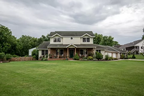 1116 E Wood St, Republic, MO 65738 photo 1