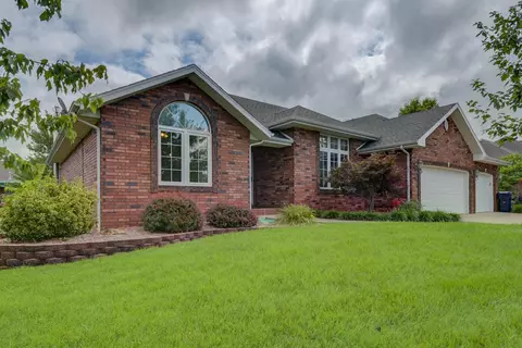 4592 S Forest Ave, Springfield, MO 65810 photo 1