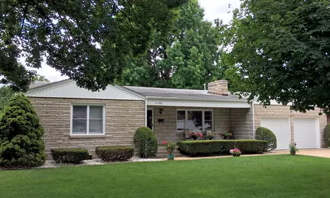 1120 E Kingsbury St, Springfield, MO 65807 photo 1