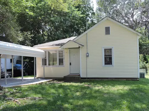 2129 N Taylor Ave, Springfield, MO 65803 photo 1