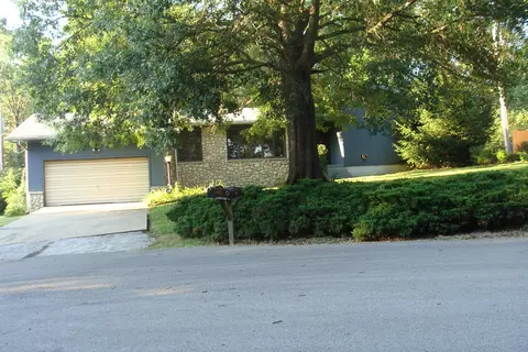 501 N 10th Ave, Ozark, MO 65721 photo 1
