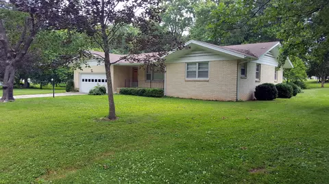 286 North Ave, Sparta, MO 65753 photo 1