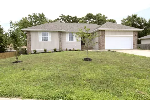 208 Spruce Ave, Clever, MO 65631 photo 1