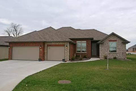 868 E Baracuda Dr, Nixa, MO 65714 photo 1