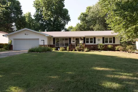 755 W Lasalle St, Springfield, MO 65807 photo 1