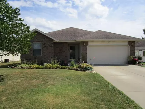 3244 W Bergman St, Springfield, MO 65803 photo 1