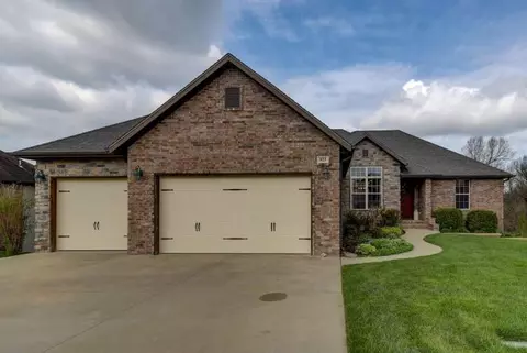 823 N Grapevine Rd, Springfield, MO 65802 photo 1