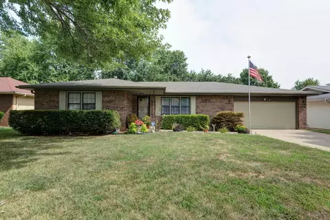 1813 W Katella St, Springfield, MO 65807 photo 1