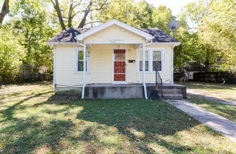 1362 E Calhoun St, Springfield, MO 65802 photo 1