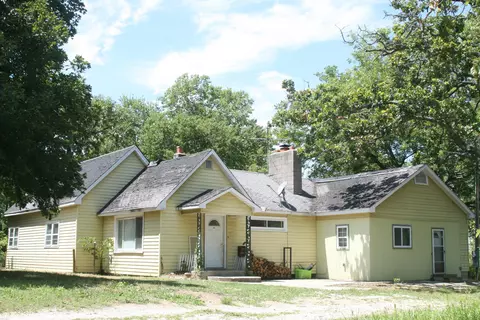 839 Willoughby Rd, Clever, MO 65631 photo 1