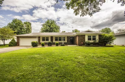 1950 E Meadow Dr, Springfield, MO 65804 photo 1