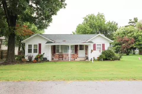 105 E Mill St, Willard, MO 65781 photo 1