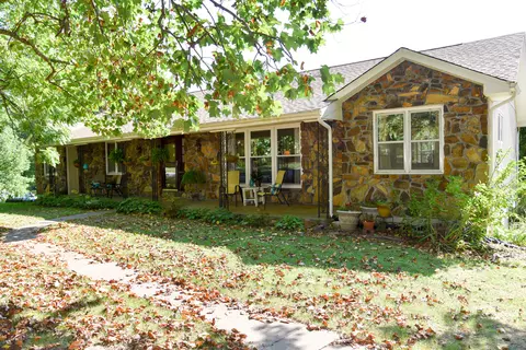 5704 S Fair Oak Rd, Springfield, MO 65810 photo 1