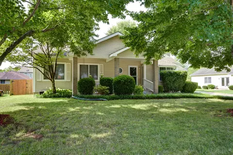4182 E Summer Set St, Springfield, MO 65802 photo 1
