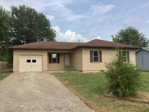 726 S Olive St, Marshfield, MO 65706 photo 1