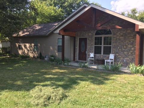 200 Raye Dr, Diamond, MO 64840 photo 1