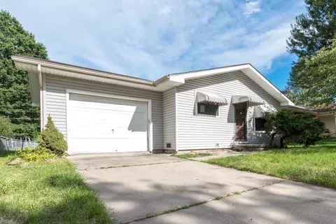 1642 N Lone Pine Ave, Springfield, MO 65803 photo 1