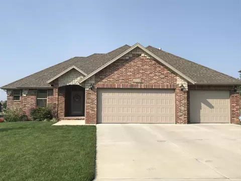 1533 N Oakfair Pl, Springfield, MO 65802 photo 1