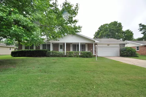 2115 S Mayfair Ave, Springfield, MO 65804 photo 1