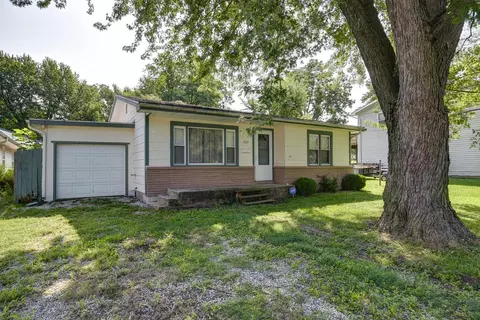 1632 N Oak Grove Ave, Springfield, MO 65803 photo 1