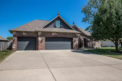 707 E Current Dr, Ozark, MO 65721 photo 1