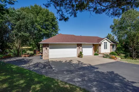 1929 N Buckeye Ln, Nixa, MO 65714 photo 1