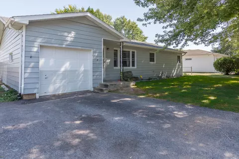 1232 N Fender Ave, Springfield, MO 65803 photo 1