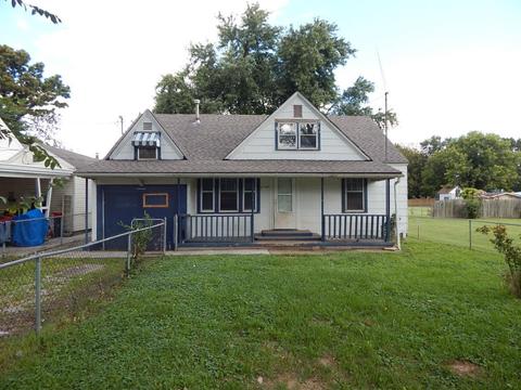 2147 W Phelps St, Springfield, MO 65802 photo 1