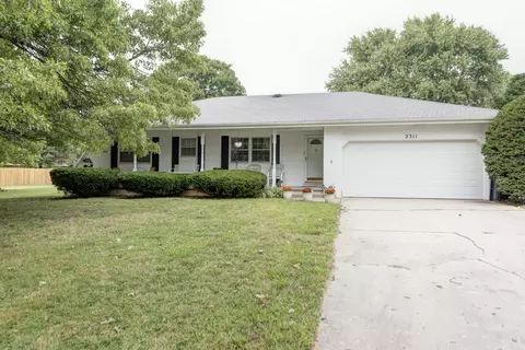 2311 E Sharon St, Springfield, MO 65803 photo 1
