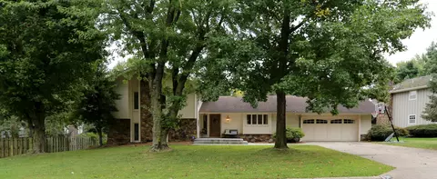 2860 S Rochelle Ave, Springfield, MO 65804 photo 1