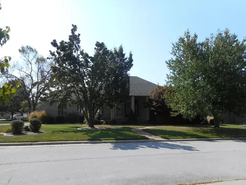 2736 E Shady Glen Dr, Springfield, MO 65804 photo 1