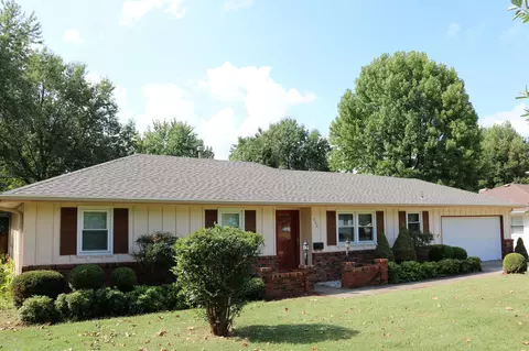 3661 S Ferguson Ave, Springfield, MO 65807 photo 1