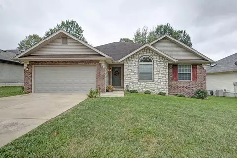 3944 W Jordan St, Springfield, MO 65802 photo 1